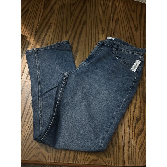Amazon Essentials Other - Amazon Essentials Men’s Straight Fit Stone Medium Wash Denim Jeans 5-Pocket